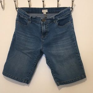 Children’s place Jean shorts super stretchy!